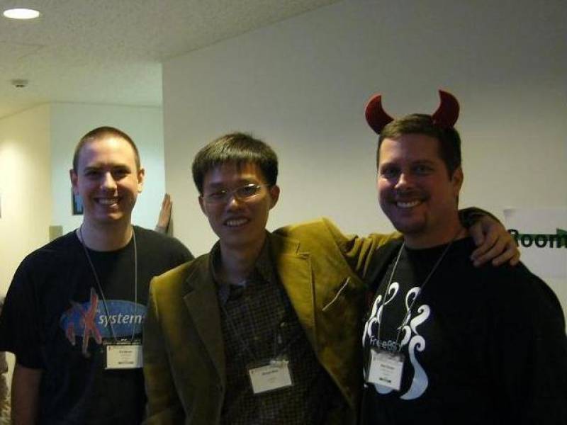 pcbsdguys.jpg pcbsdguys.jpg